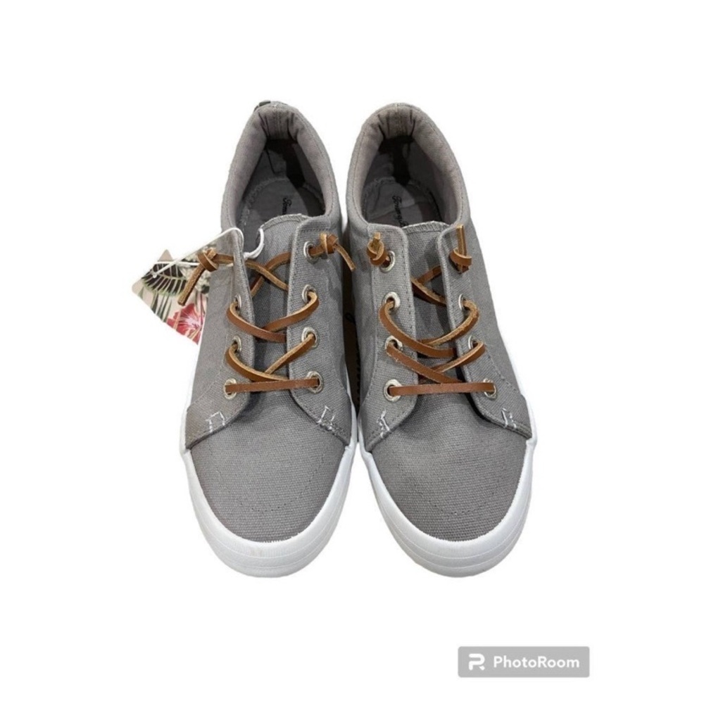 Tommy Bahama Gray women slip on  Sneakers 9 NWT